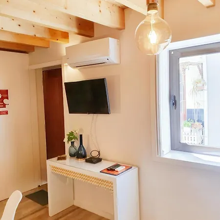 Typical House In A Historical Pedestrian Quarter Vakantiehuis *