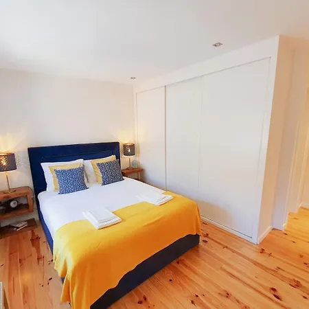 Сasa de vacaciones Typical House In A Historical Pedestrian Quarter