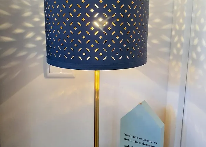 Typical House In A Historical Pedestrian Quarter 波尔图